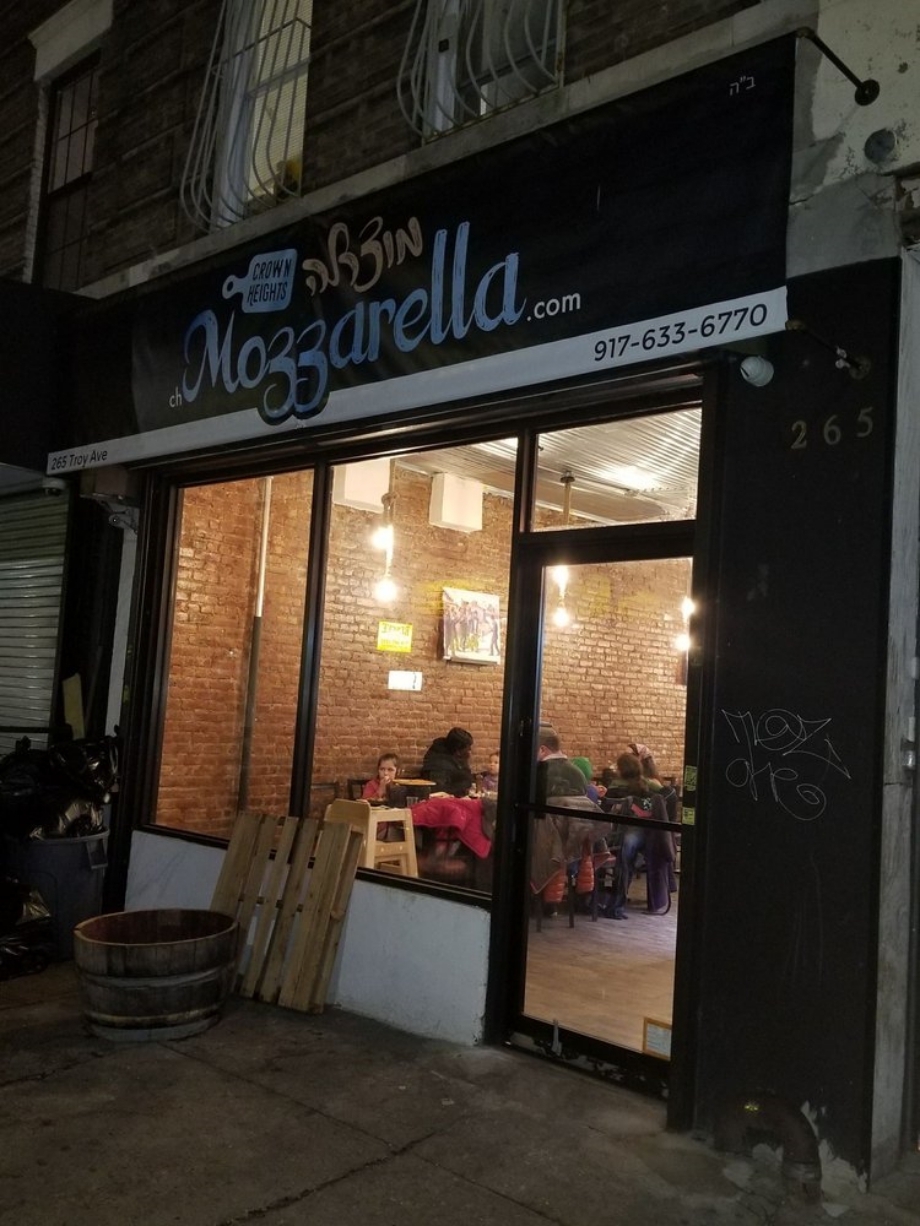 Mozzarella in Crown Heights Sandwiches and Pastas!! Local Restaurant Scoop